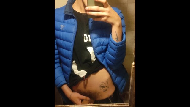 Chico de 18 años te invita..