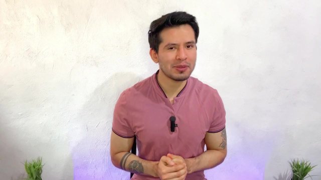 Joven twink hetero le hace..