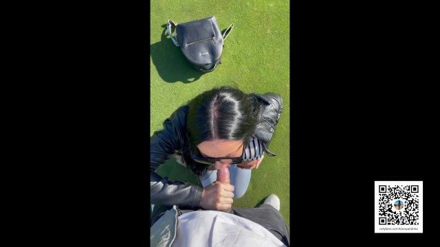 Amazing blowjob on the golf..