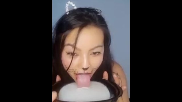 CUMSHOT AND DEEP BLOWJOB..