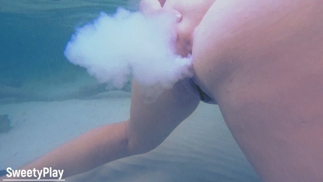 Ocean underwater milk anal..