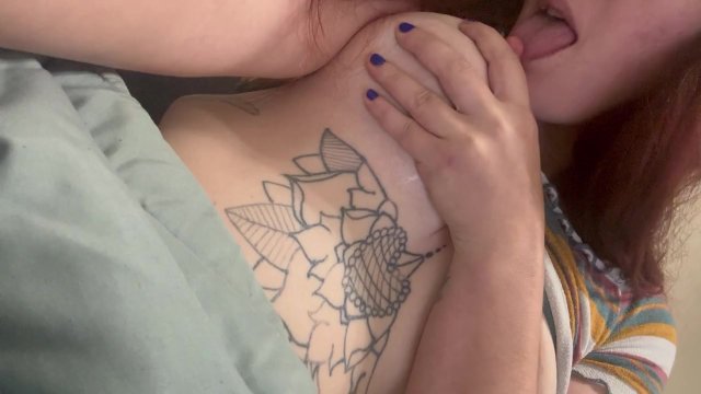 MILF TIT PLAY/LACTATION PLAY