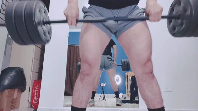 Haciendo ejercicio y jalando..