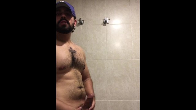 Latino de Verga caliente..