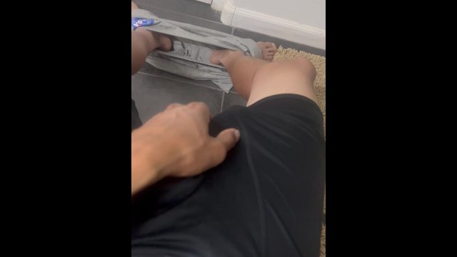 PVOHelpTheMonsterGoDownYourT..