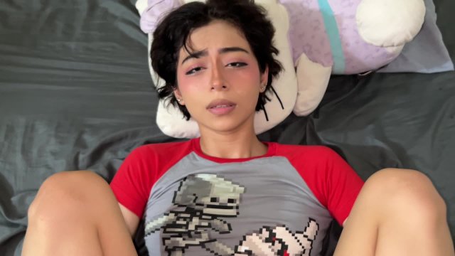 Chica gamer follada (casero..