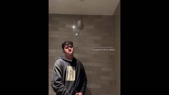 PUBLIC CR MASTURBATION..